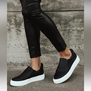 Cassay Black Crocodile-Embossed Platform Slip-On Sneakers